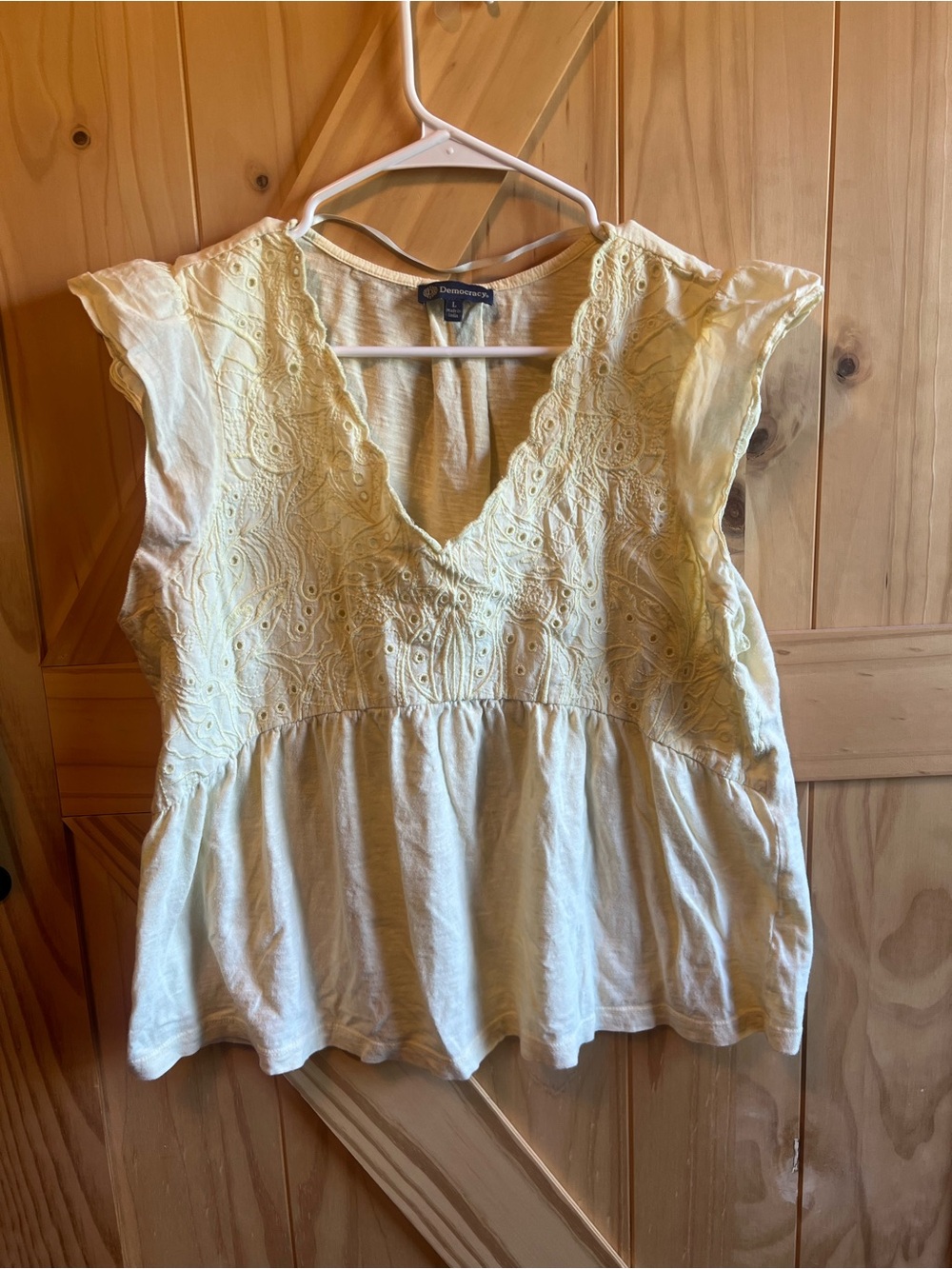 Democracy Butter Yellow Embroidery Detail V-Neck Peplum Top Size L School Cotton